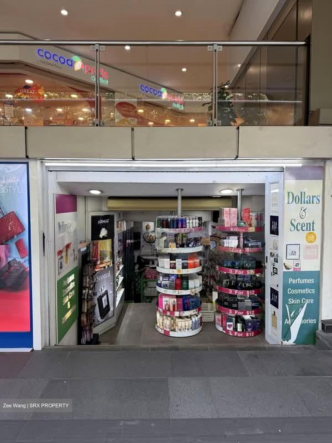 Lucky Plaza (D9), Shop House #595602471